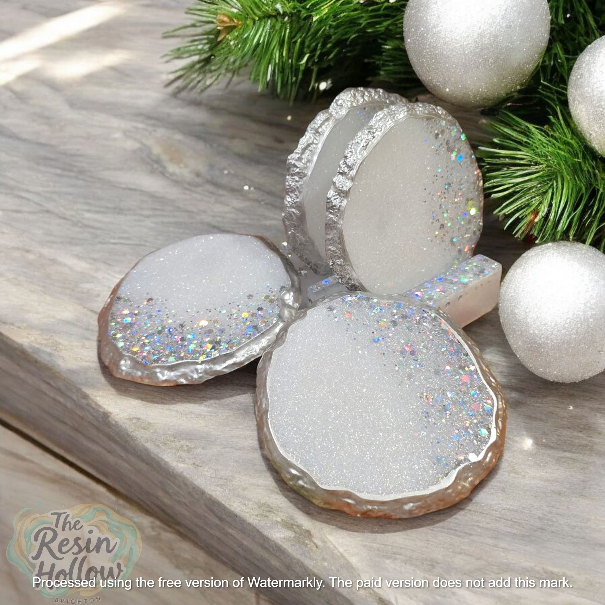 Christmas Glitter Resin Agate Coaster Set – 4pcs with Holder, Silver Edging, Heatproof, Gift Ready
