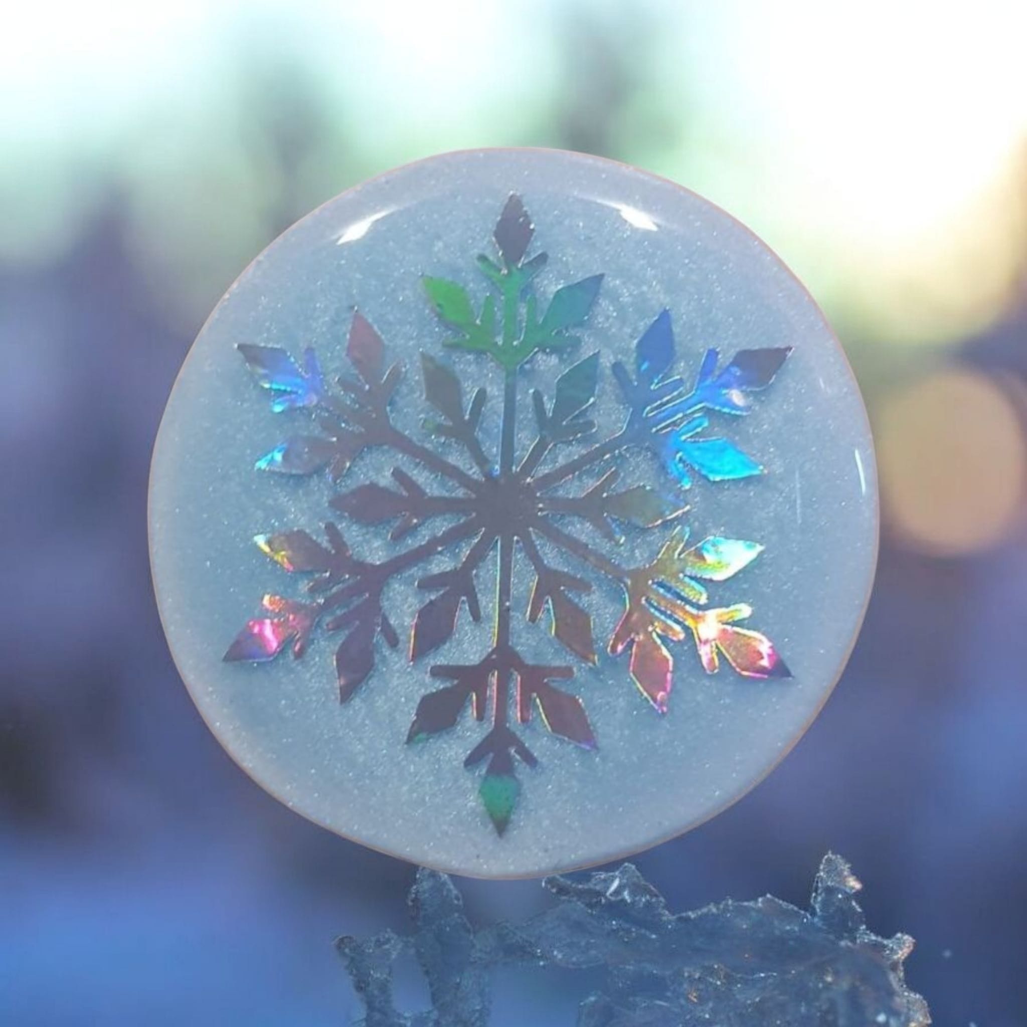 Holographic Snowflake Phone Grip