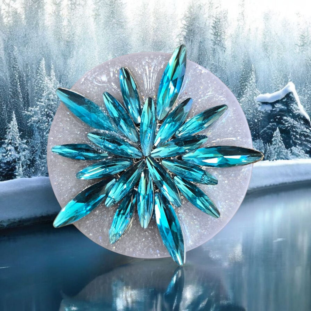 Christmas Snowflake Phone Grip – 4 Festive Snowflake Brooch Designs, MagSafe & Adhesive Options, Holiday Gift