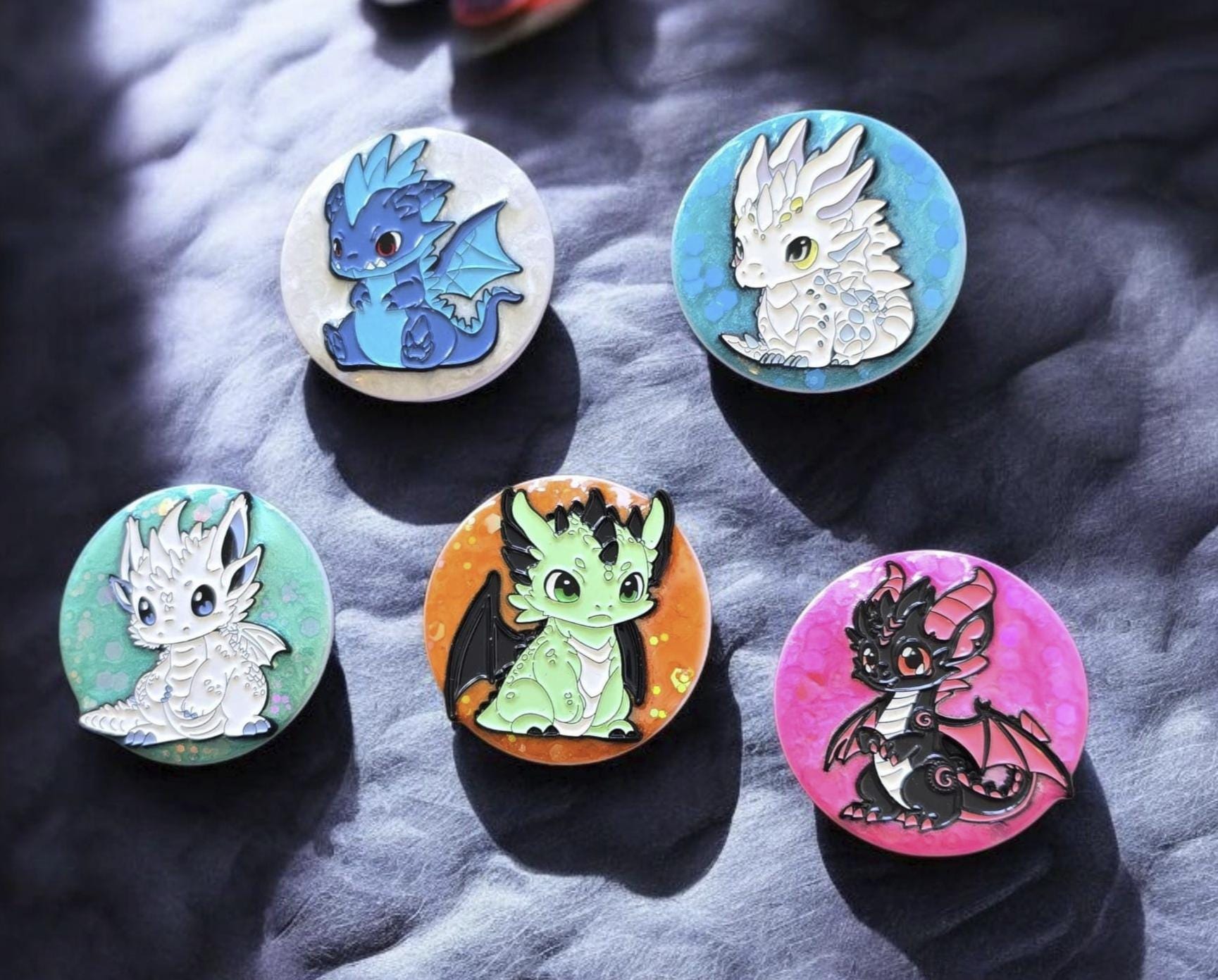 Cute Dragon Phone Grip – Fantasy Pin Design, MagSafe & Adhesive Options, Gamer Gift