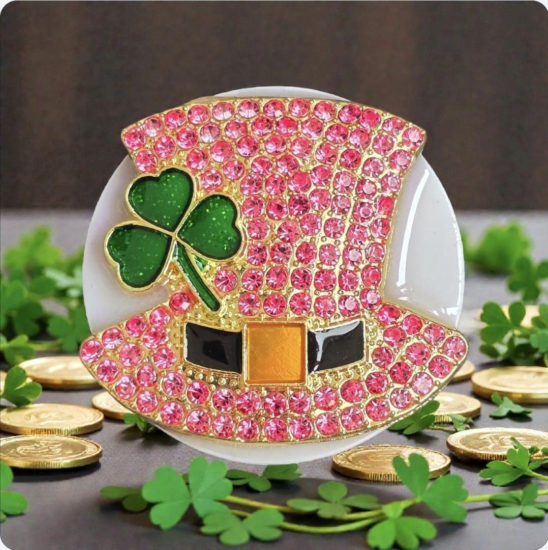 Irish Top Hat Phone Grip – Shamrock Brooch Design, MagSafe & Adhesive, St Patrick’s Day Gift